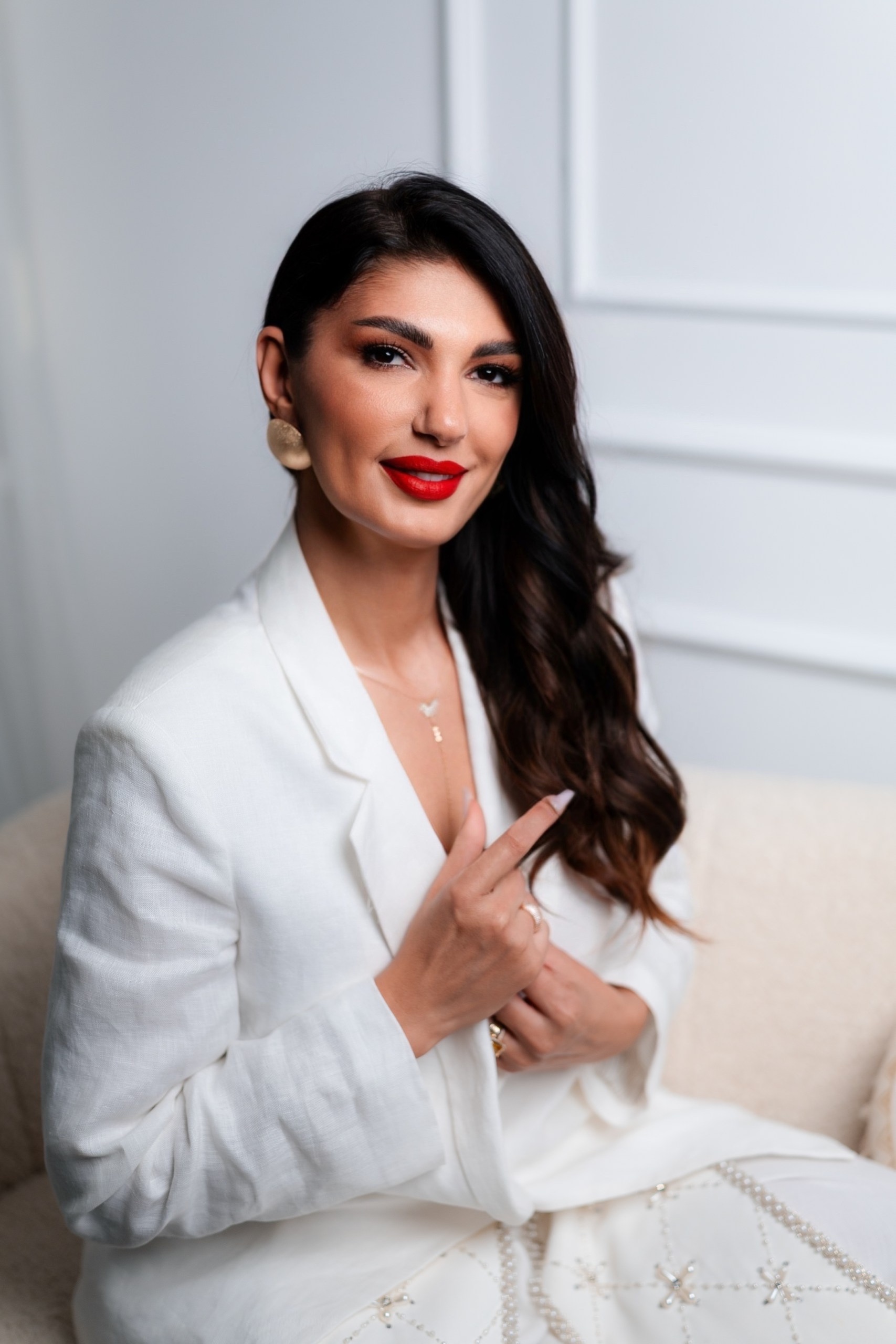 Alexandra Radu – Nail Trainer